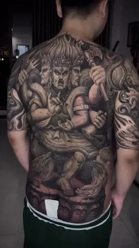 When to Get Tattooed on Your Vietnam Trip